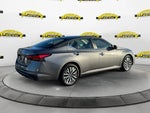 2024 Altima Thumbnail 5