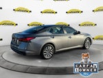 2024 Altima Thumbnail 6