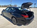 2024 Altima Thumbnail 4