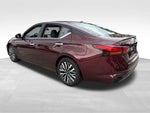 2024 Altima Thumbnail 5