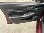 2024 Altima Thumbnail 16