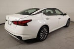 2024 Altima Thumbnail 5
