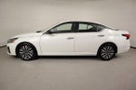 2024 Altima Thumbnail 9