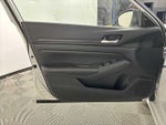 2024 Altima Thumbnail 15