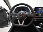 2025 Altima Thumbnail 4