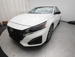 2025 Altima Thumbnail 12