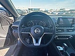 2025 Altima Thumbnail 15