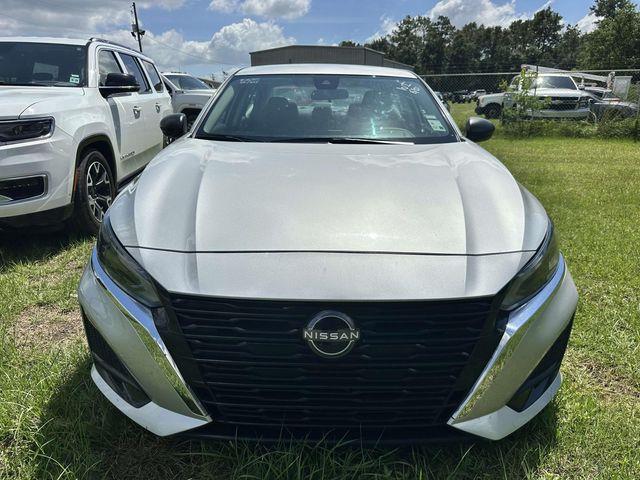 2025 Nissan Altima - $18,575