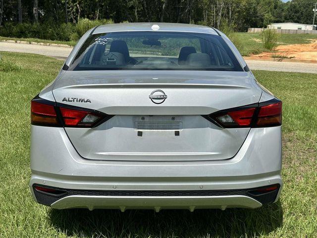 2025 Nissan Altima - $18,575
