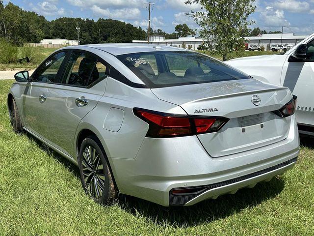 2025 Nissan Altima - $18,575