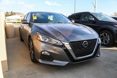 2022 Nissan Altima 2.5 SV 4DR Sedan