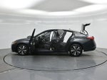 2022 Altima Thumbnail 33