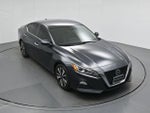 2022 Altima Thumbnail 36