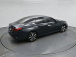 2022 Altima Thumbnail 38
