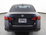 2022 Altima Thumbnail 11