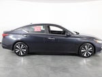 2022 Altima Thumbnail 12