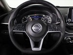2022 Altima Thumbnail 25