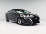 2023 Altima Thumbnail 1
