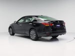2023 Altima Thumbnail 2