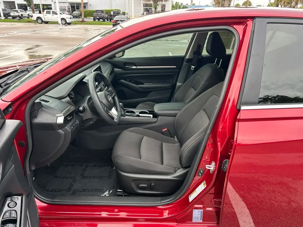 2023 Nissan Altima - $19,998