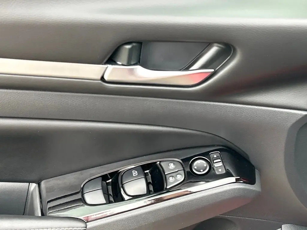 2023 Nissan Altima - $19,998