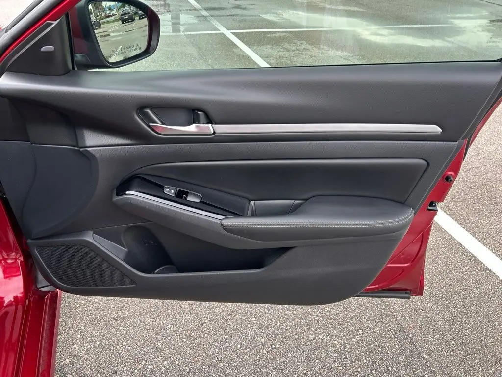 2023 Nissan Altima - $19,998