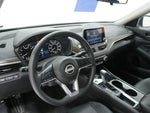 2024 Altima Thumbnail 17