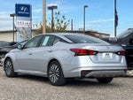 2024 Altima Thumbnail 3