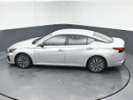 2024 Altima Thumbnail 22