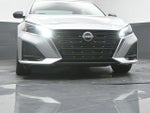 2024 Altima Thumbnail 27