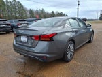 2024 Altima Thumbnail 5