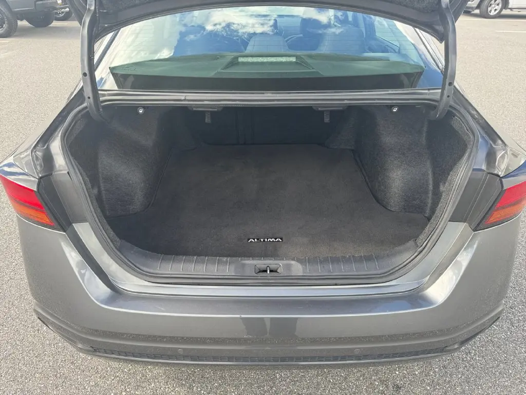 2025 Nissan Altima - $19,990