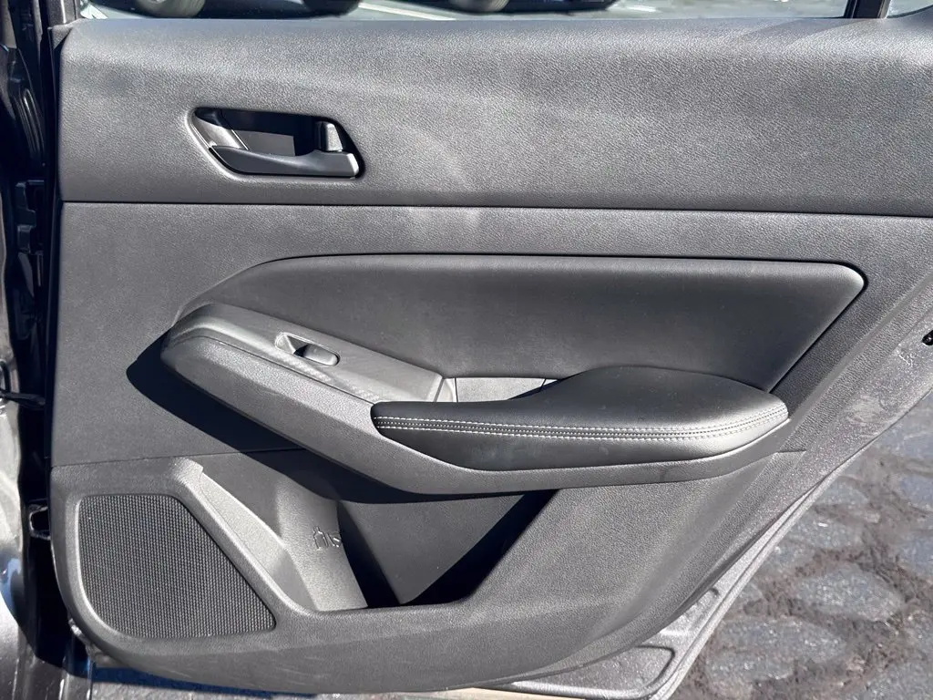 2025 Nissan Altima - $20,000