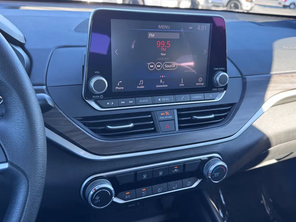 2025 Nissan Altima - $20,000