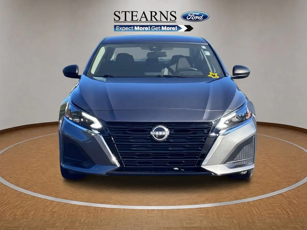 2025 Nissan Altima - $20,000