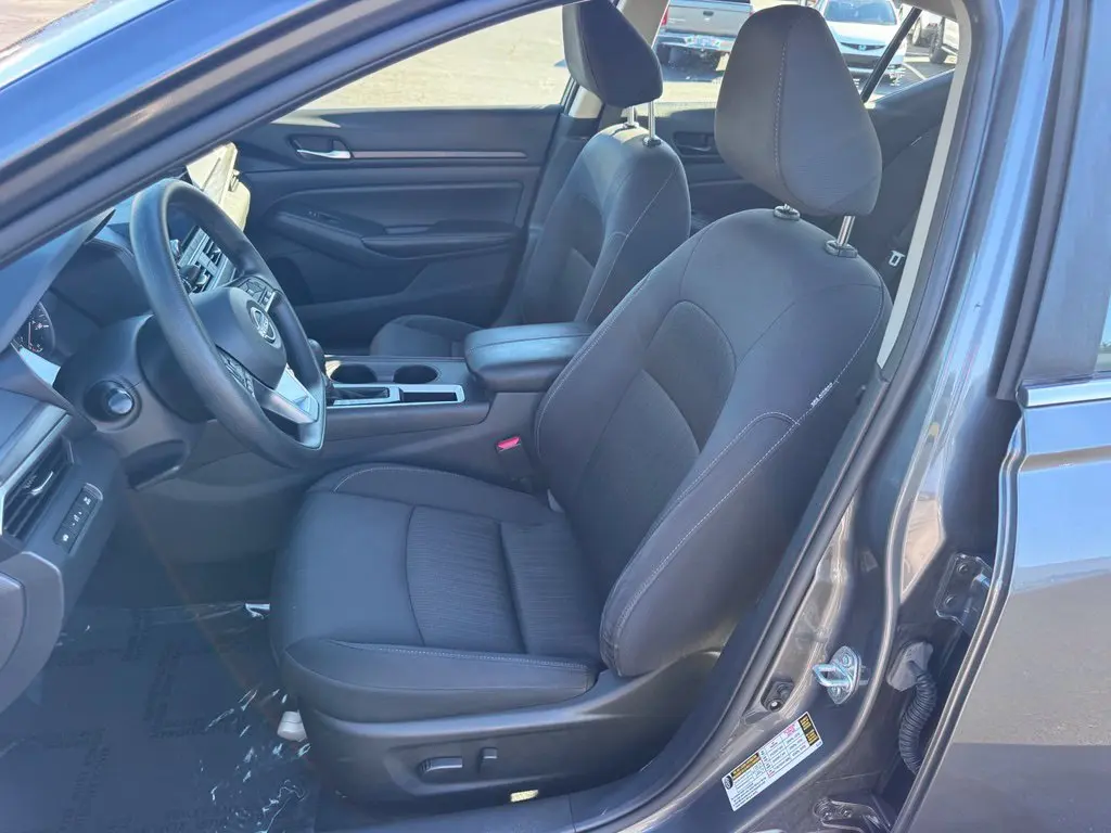 2025 Nissan Altima - $20,000