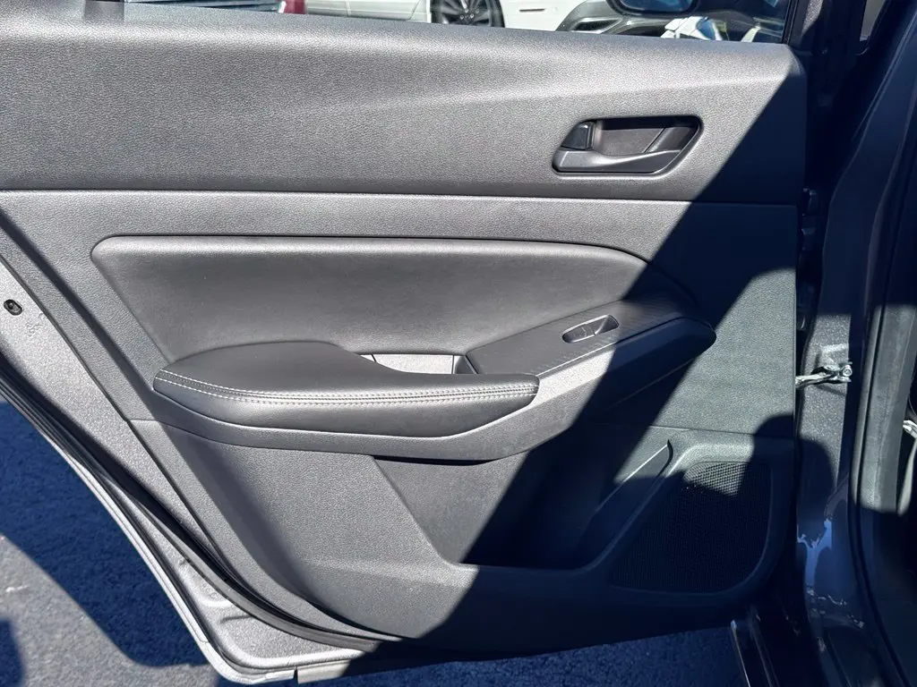 2025 Nissan Altima - $20,000