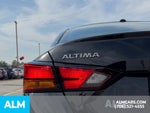 2025 Altima Thumbnail 6