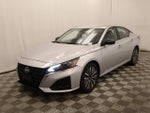 2025 Altima Thumbnail 6