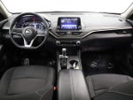2025 Altima Thumbnail 32