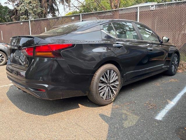 2025 Nissan Altima - $17,999
