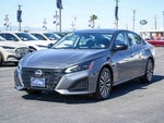 2025 Altima Thumbnail 3