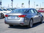 2025 Altima Thumbnail 6