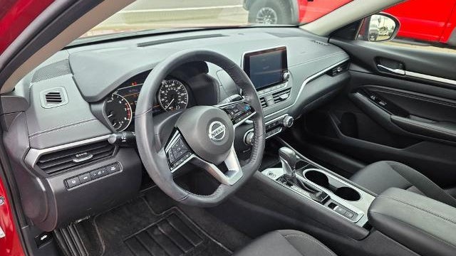 2021 Nissan Altima 2.5 SV