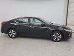 2021 Altima Thumbnail 4