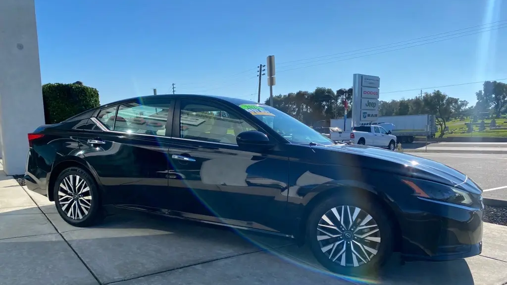 2023 Nissan Altima 2.5 SV