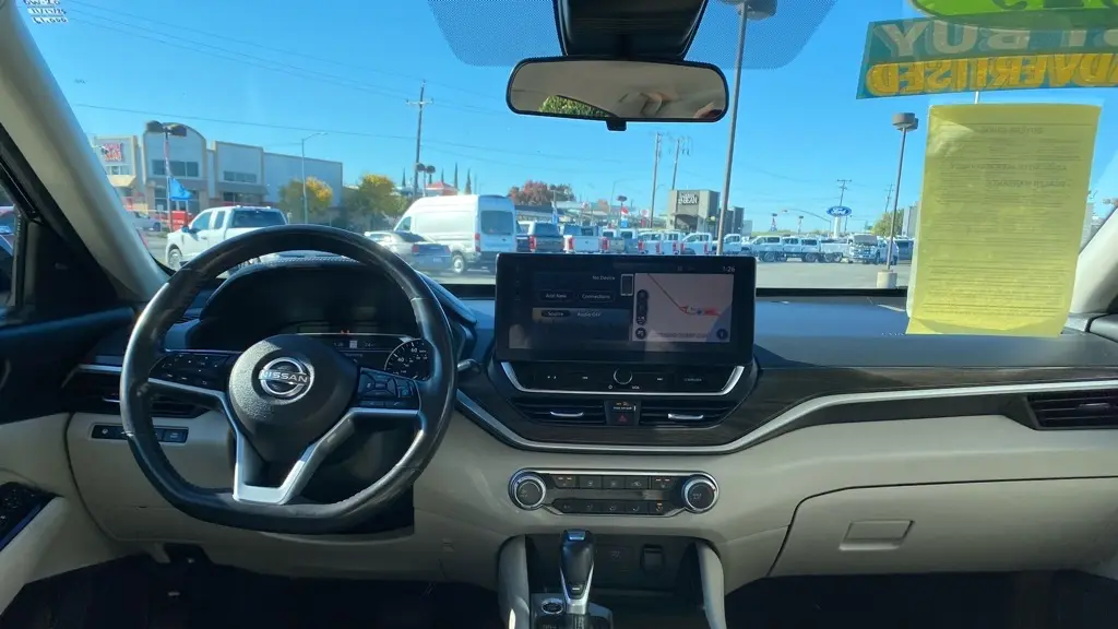 2023 Nissan Altima 2.5 SV