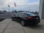 2023 Altima Thumbnail 35