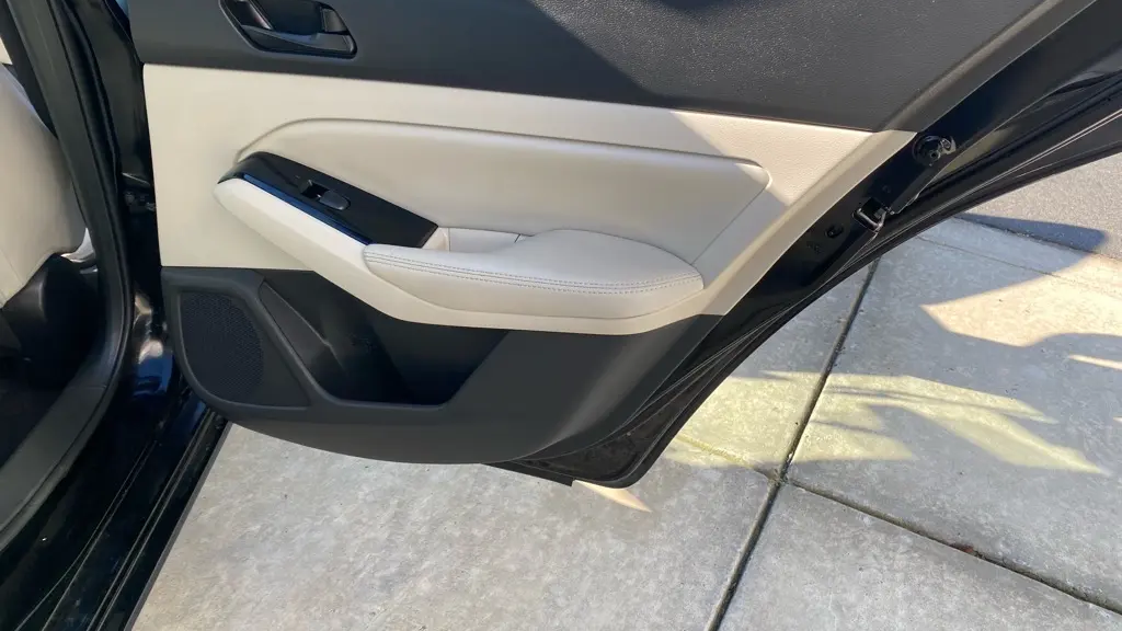 2023 Nissan Altima 2.5 SV