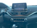 2023 Altima Thumbnail 10